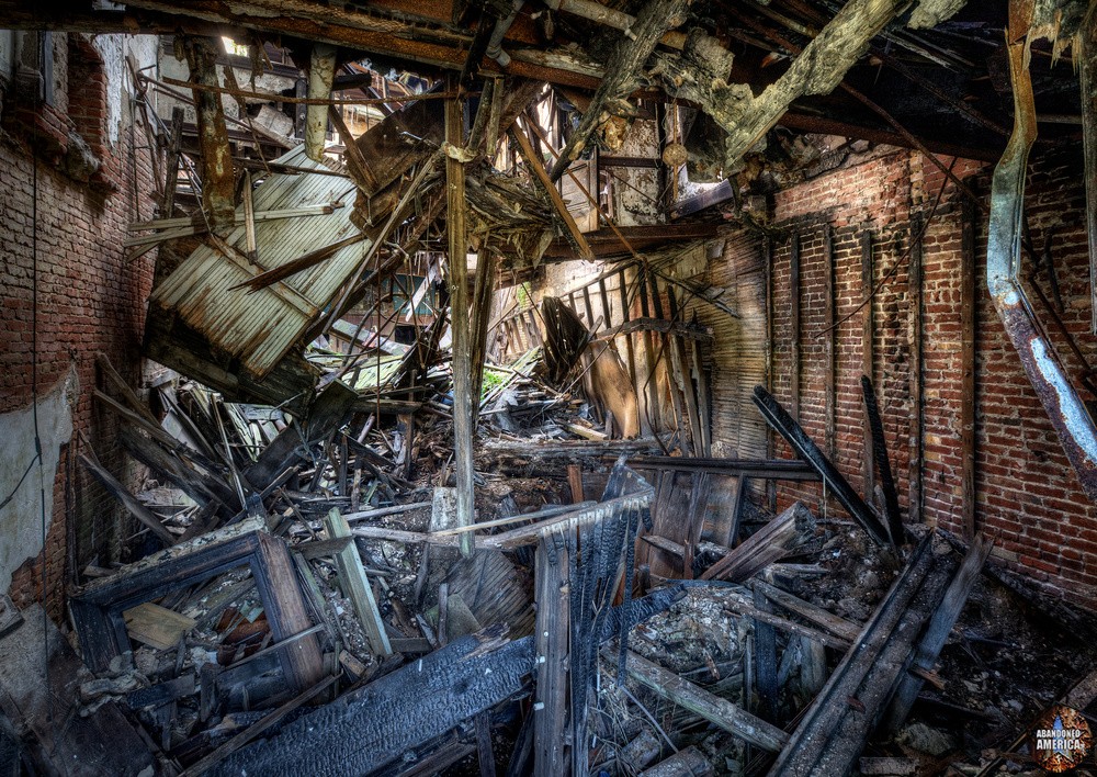 Abandoned ?? - Matthew Christopher's Abandoned America
