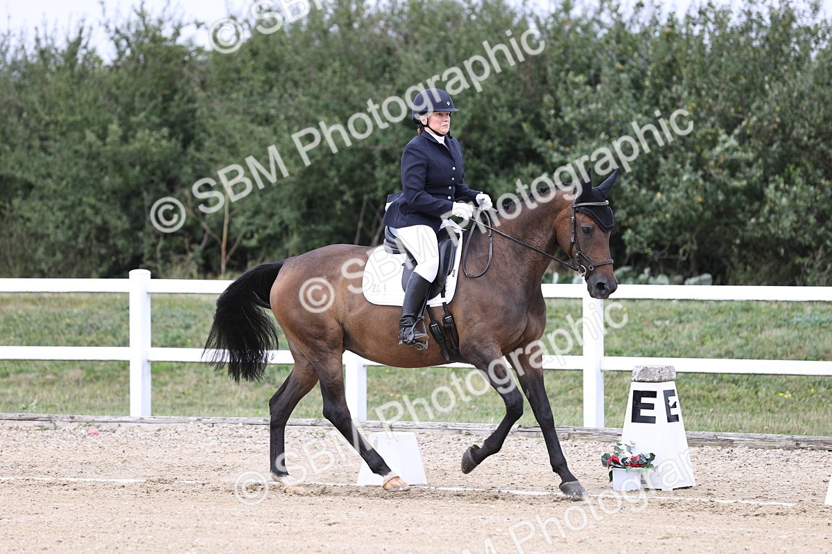 SBM_017487 - Class 14 - Novice 23 - 13.52-14.55