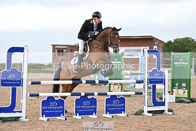 250831-105702-06698 - M-604-Oliver.Lear