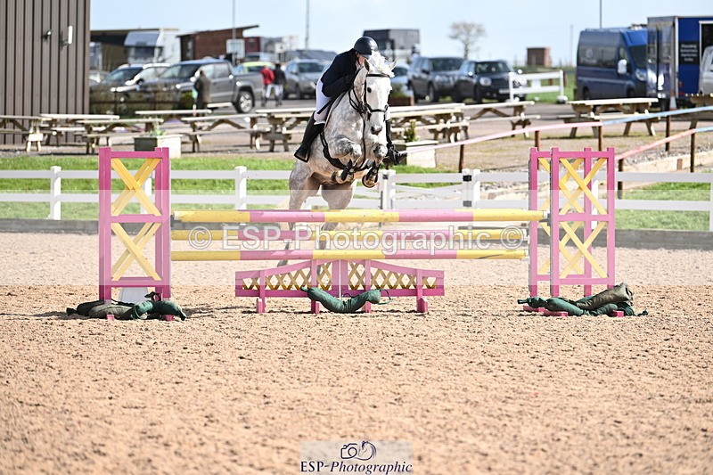 240407A-111849-05104 - Cls 27 Chard 1.05m & 1.10m Grand Prix