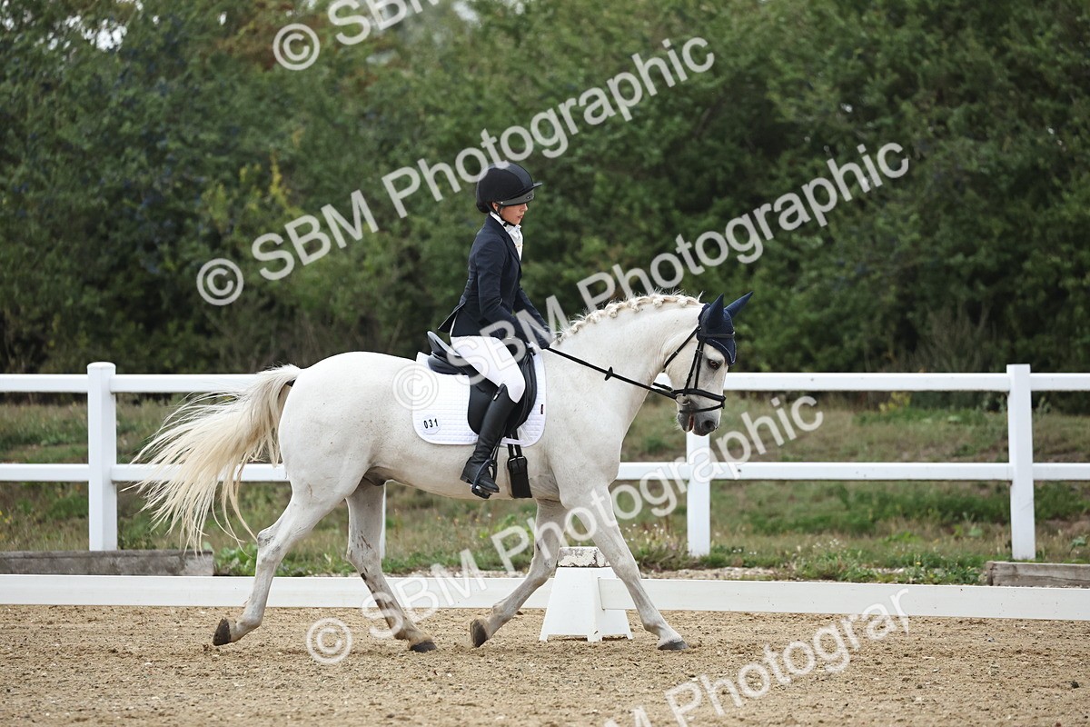 SBM_004241 - Class 8 - Novice 3 Champs