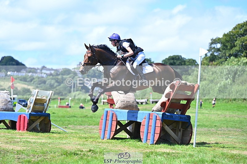 240811A-120624-02694 - 118-