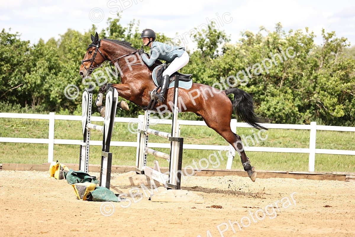 SBM_003490 - Class 11 - Senior Newcomers - 1.10m