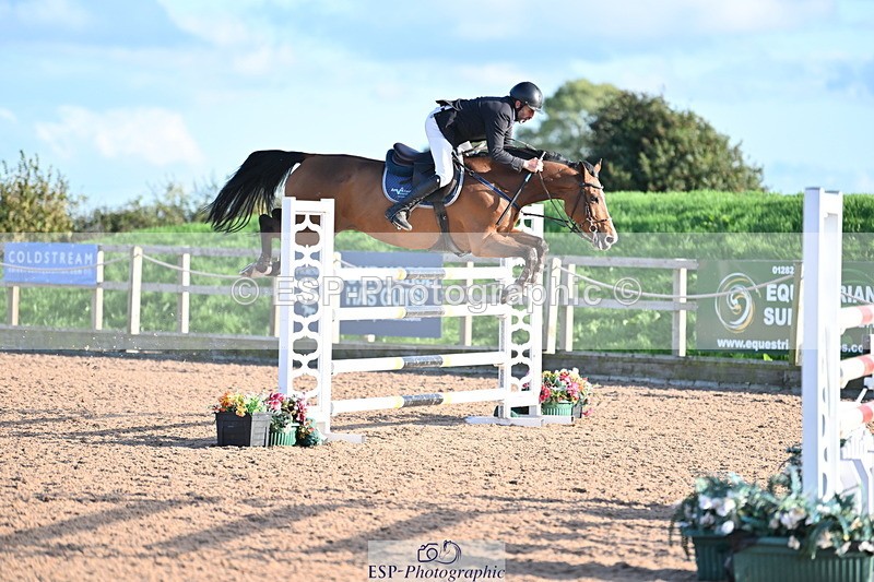 231014A-182143-06420 - Cls 21 National 1.30 & 1.40m Open