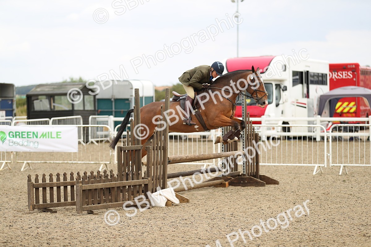 SBM_05550 - Class 48a Style & Performance 70cm (15-19)