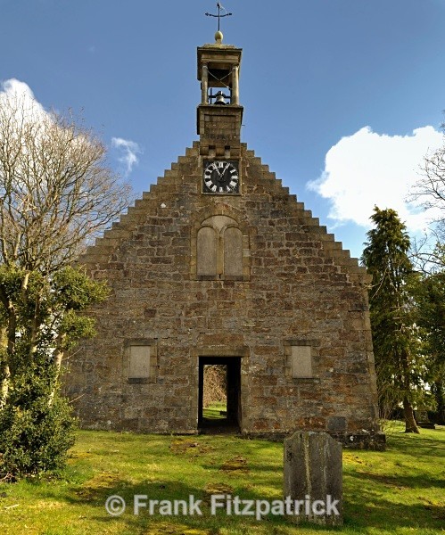 St John's Kirk (circa 1729), Lochwinnoch, Renfrewshire. - Renfrewshire