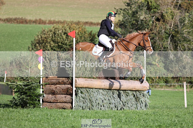 241025-110542-06406 - 010-Julia.Norman-SCOTCH.ON.THE.ROCK'Z