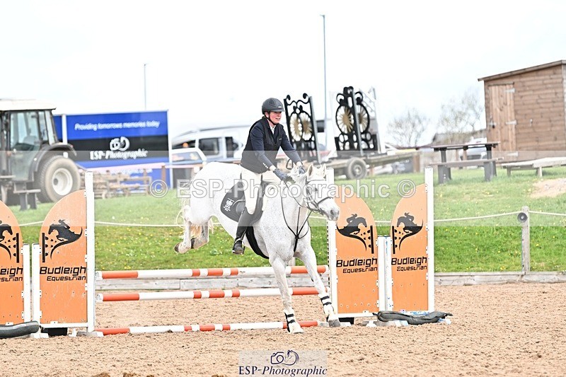 250414-110414-00366 - 80cm Round 1