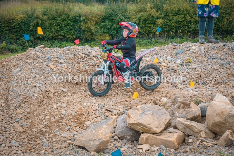 DSCF0533 - Ripon MC Trial 27/09- kids