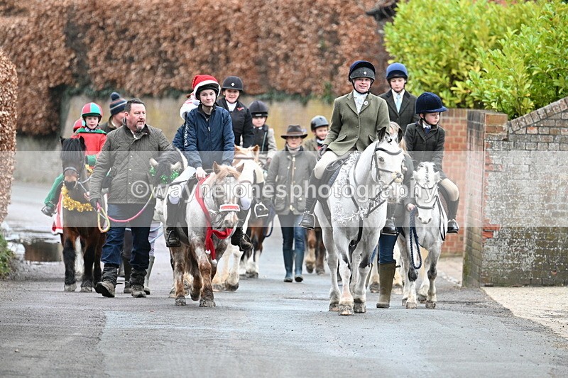 WJ7_1082 - Pub Corner