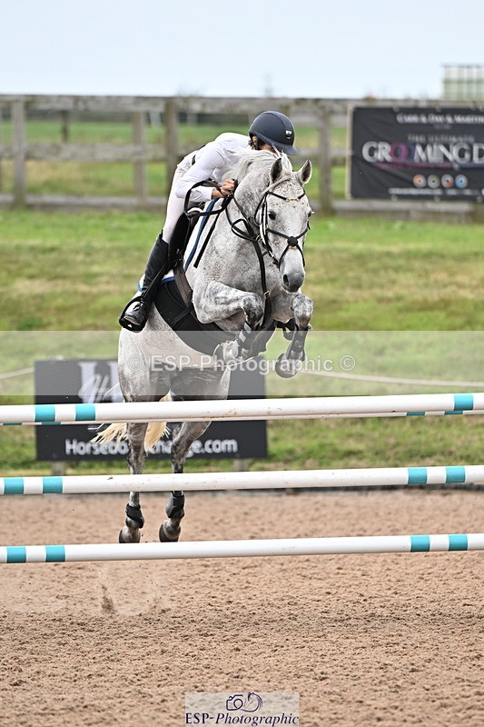 240828A-153814-01173 - Cls 5 Snr Foxhunter and 1.20m Open