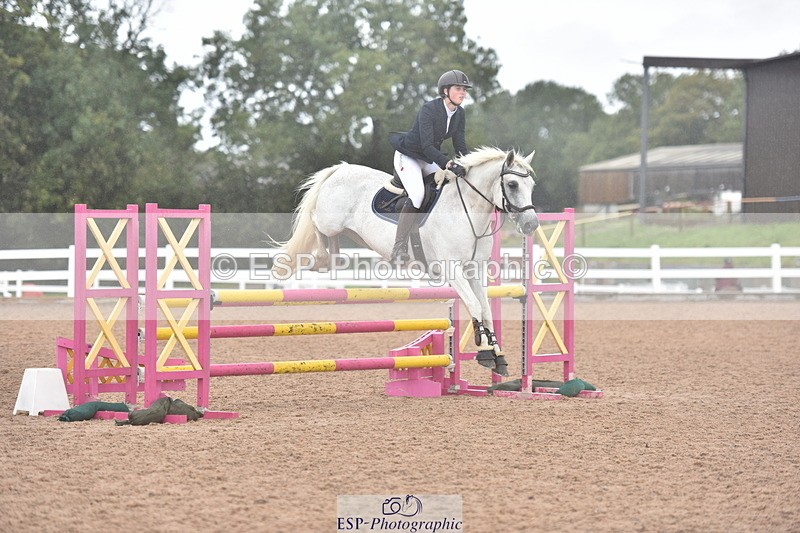 230805A-134656-00764 - Cls 10 Pony Newcomers & 1m Open