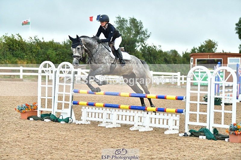 230812A-090010-07524 - Cls 25 A&B Brit nov & 90 Open