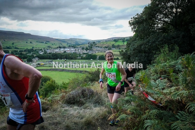 DSCF5191 - Reeth Fell race seniors