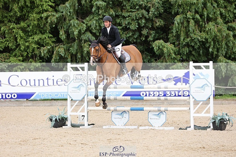 240711-160100-29236 - Cls 124 Foxhunter