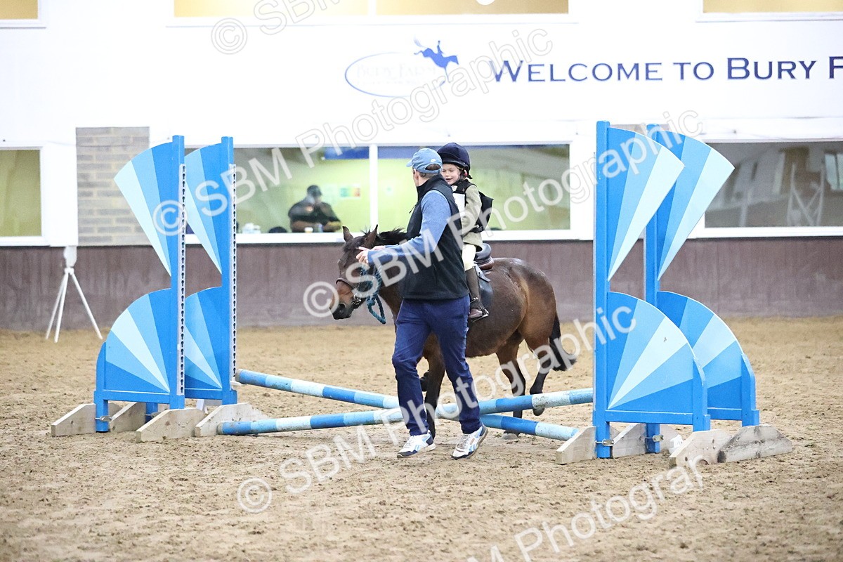 SBM_000034 - Class 1 - Fox Farriers 30cm