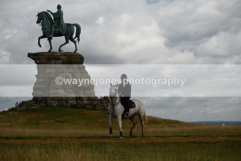 DSC_4158 - Time at Statue 09:50 to 11:09