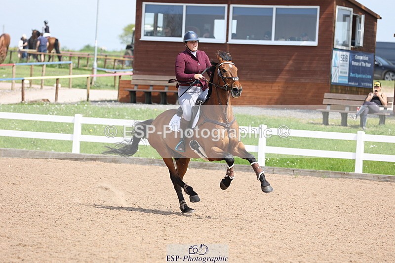 240510A-141228-07504 - Cls 17 1.05m National Am Quali