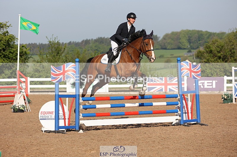 240510A-082924-04254 - Cls 13 British Novice and 90cm Open