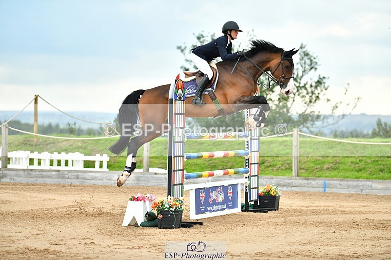 230720A-155827-04112 - Cls 9, 2 Star Big 1.40m Start to break