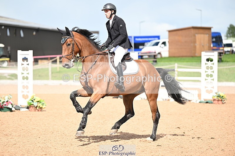 240912A-130303-01611 - Cls 3 Snr Foxhunter