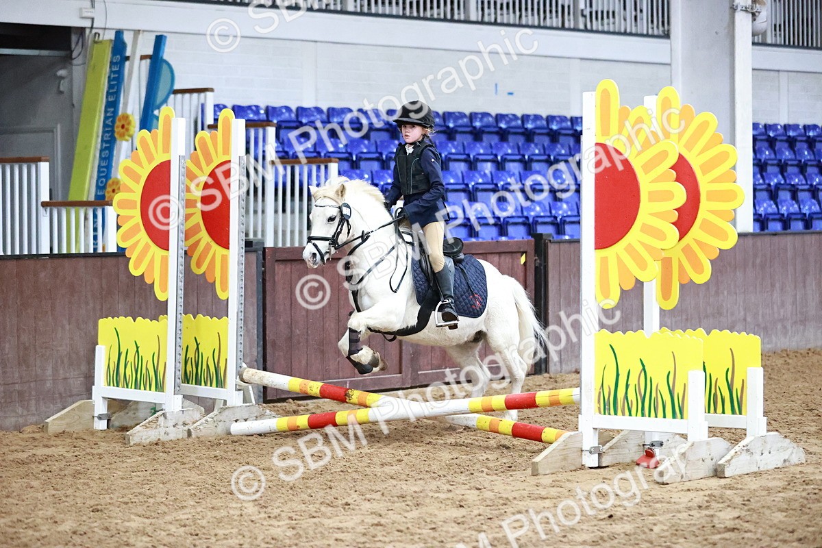 SBM_000230 - Class 1 - Cross Pole Jumping 30cm 40cm