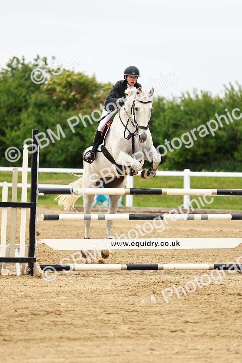 SBM_001100 - Class 5 - Senior Foxhunters - 1.20m