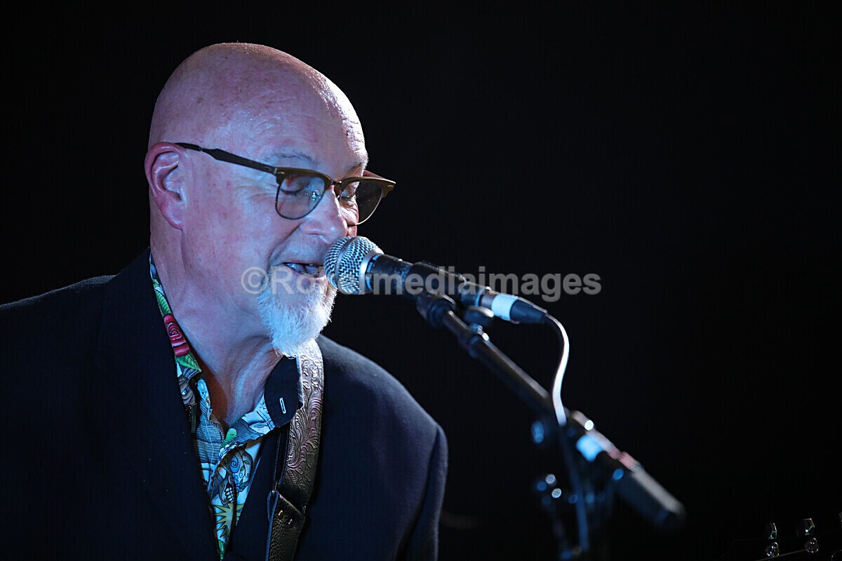 FOLK N BLUES-408 - FOLK and BLUES SEPT 2022