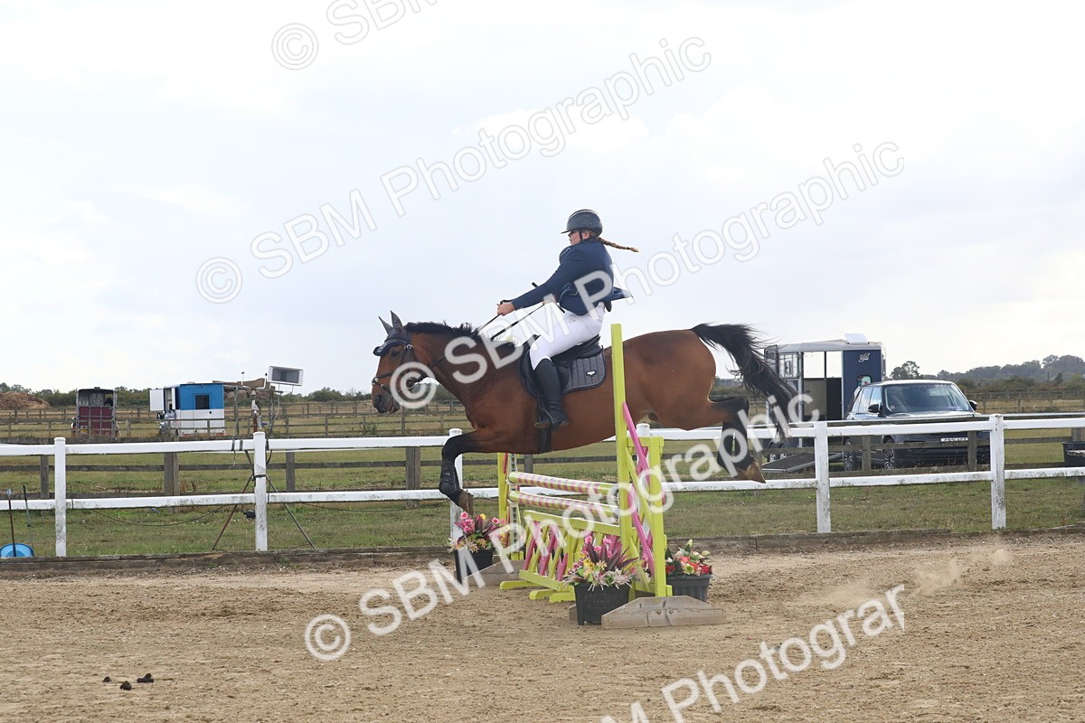 SBM_008065 - Class 12 - 90cm Champs