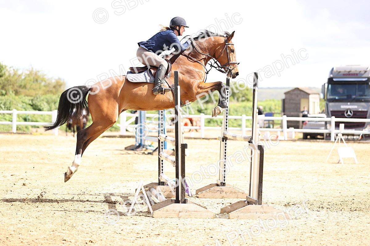 SBM_004088 - Class 17 - Senior Newcomers - 1.10m