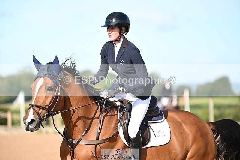 240913A-101904-03457 - Cls 13 Snr 1.05m & 1.10m Open