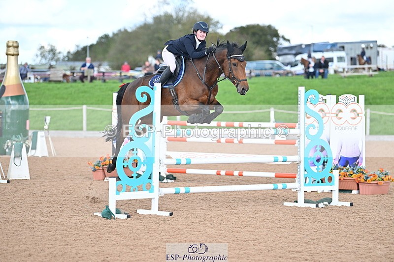 231014A-125056-04700 - Cls 19 1.15m Members Cup