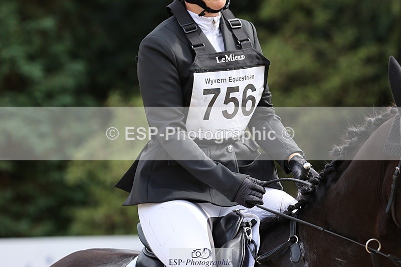 250803A-153416-15827 - Q-756-Sarah.Whitehead-SHAKE.HIM.UP