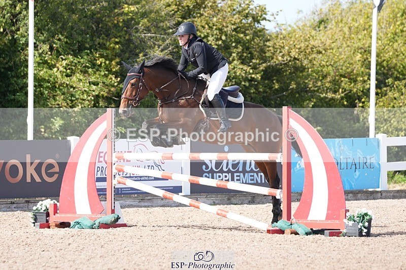 250912-141621-04913 - Cls 25 1.05m Amateur Quali