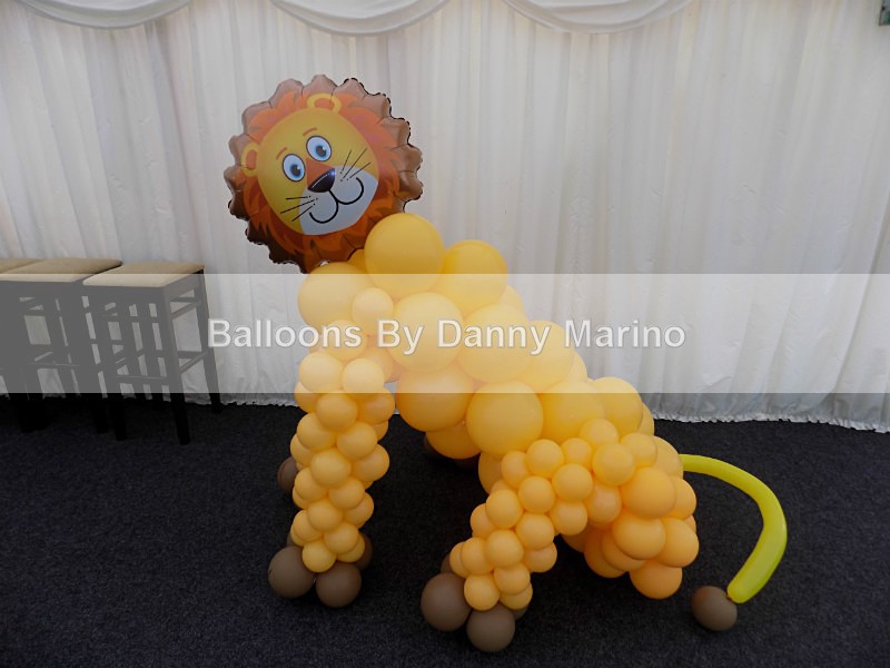 Lion Sculpture - Balloon Sculptures