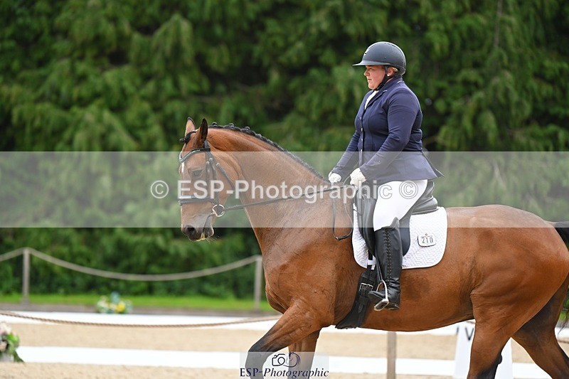 230813-171735-08620 - Cls 14 Medium Silver 16.45 to End