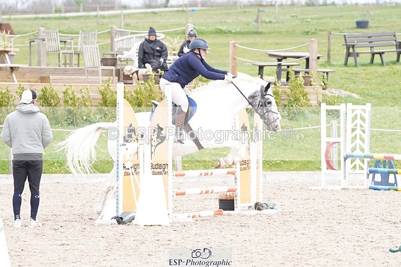 250414-125552-00823 - 70cm Round 2