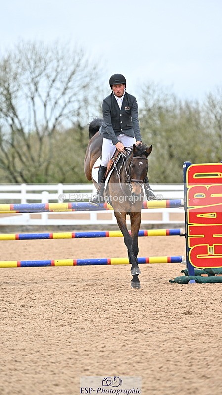 240501A-134520-00850 - Cls 8 Snr Foxhunter and 1.20m Open