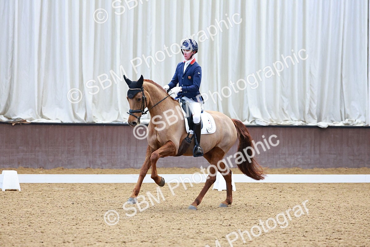 SBM_001330 - Class 18-15-16-22 - Elementary 5 Novice 5-Novice 6