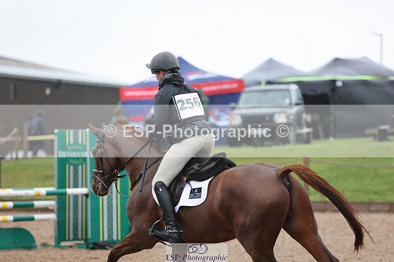 250418-122536-03732 - 256-Rosie.Bradley-Hole-POZNAN.VD.WATERMOLEN