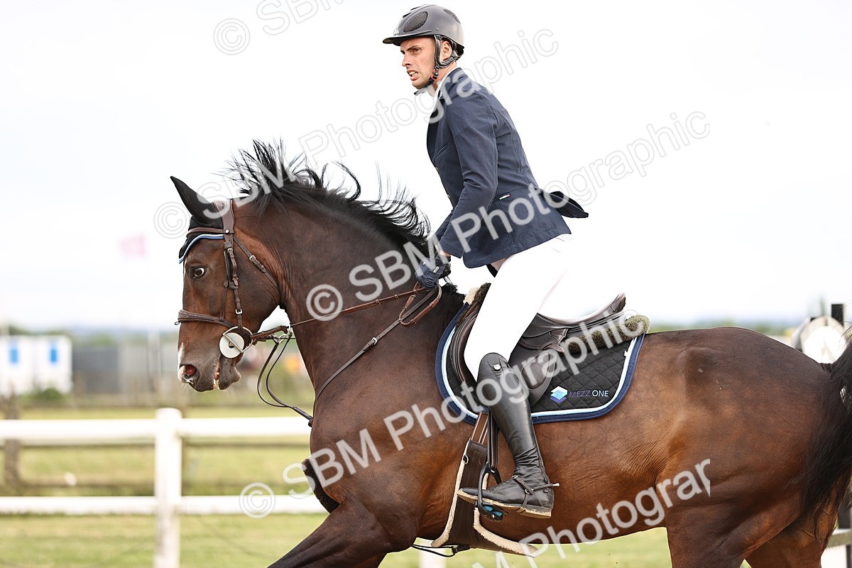 SBM_004898 - Class 24 - Arit Senior British Novice - 90cm