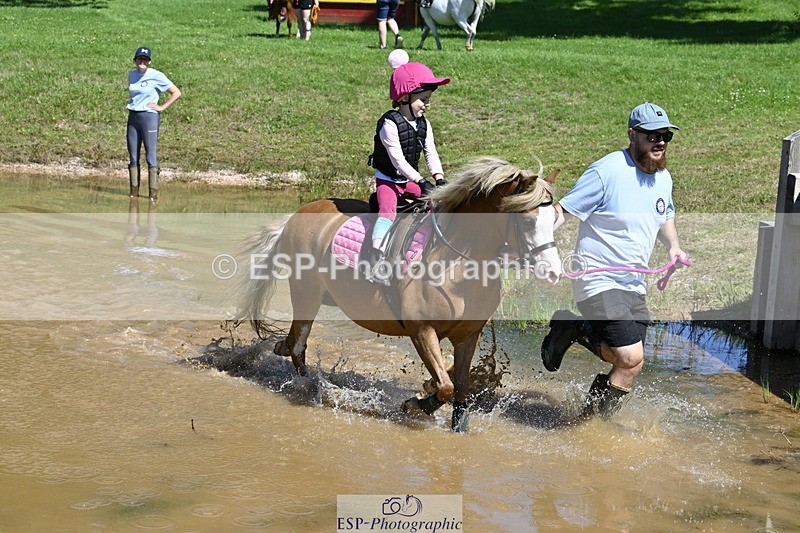 240728B-111444-01249 - Gemma's Group XC