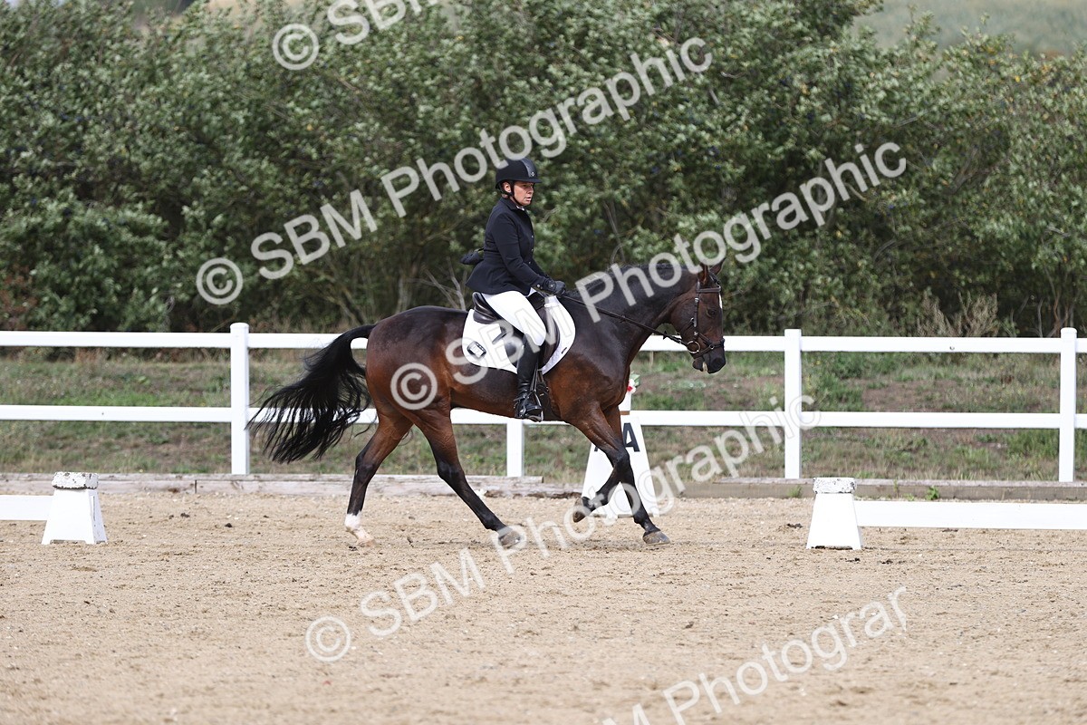 SBM_003958 - Class 9 - Novice 3 Champs
