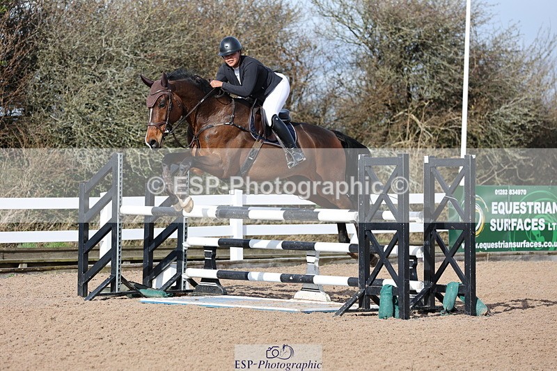 240223A-114042-00927 - Cls 4 Snr 1.05m Open