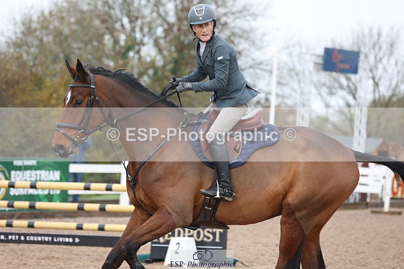 231112A-111552-03521 - Cls 18 Discovery & 1m Open