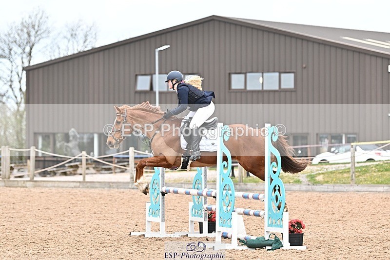 250414-113722-00600 - 90cm Round 1