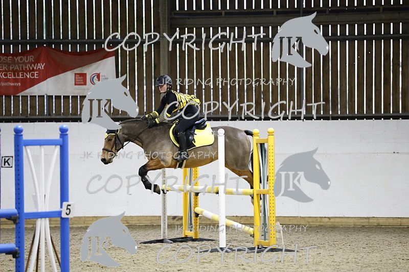 _T0A3763 - 1M Clear Round