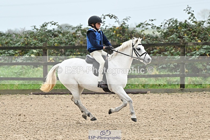 241110-095920-00148 - 40cm Showjumping