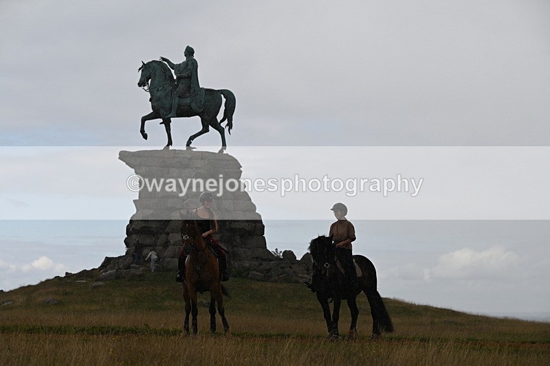 DSC_8370 - Time at Statue 13:52 to 14:33