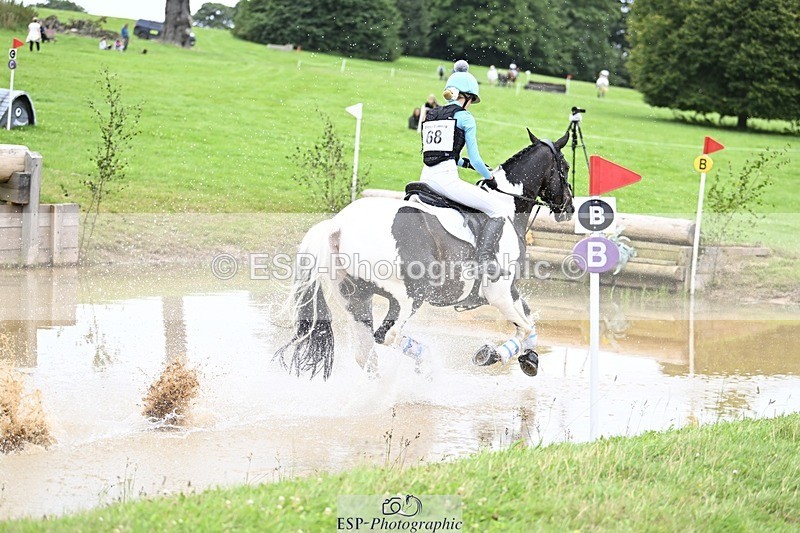 240803-122245-04019 - 068-Kelly_Knockaert-PIPER_II